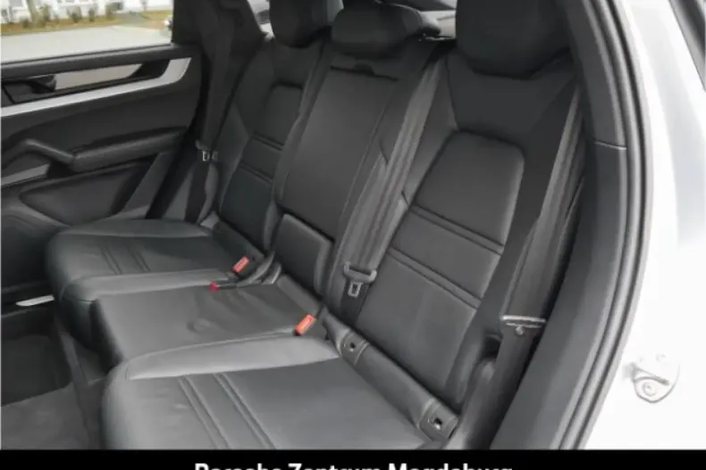 Porsche Cayenne din 2024 cu 23.169 km - oferta POR170850 - foto 17