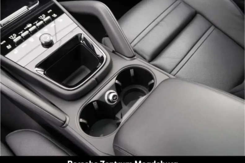 Porsche Cayenne din 2024 cu 23.169 km - oferta POR170850 - foto 26