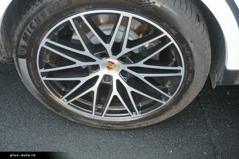 Porsche Cayenne din 2023 cu 36.500 km - oferta POR170854 - foto 4