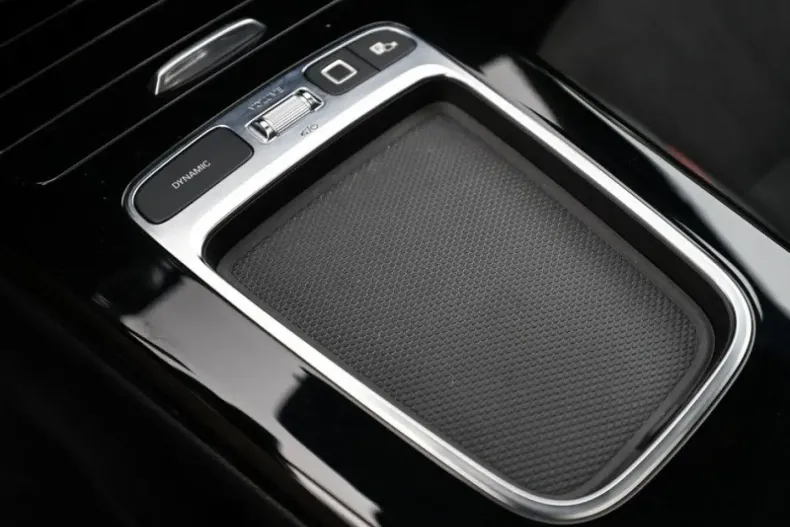 Mercedes-Benz CLA 200 din 2024 cu 13.611 km - oferta MER170855 - foto 12