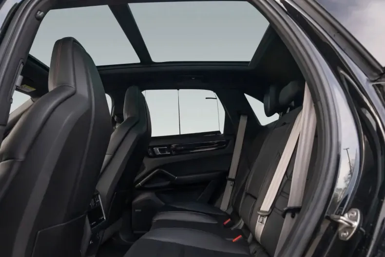 Porsche Cayenne din 2023 cu 70.300 km - oferta POR170857 - foto 17