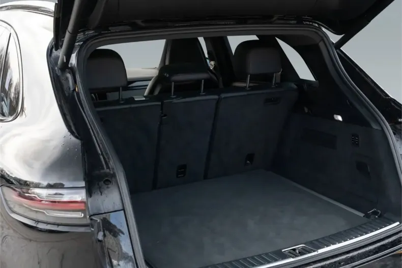 Porsche Cayenne din 2023 cu 70.300 km - oferta POR170857 - foto 18