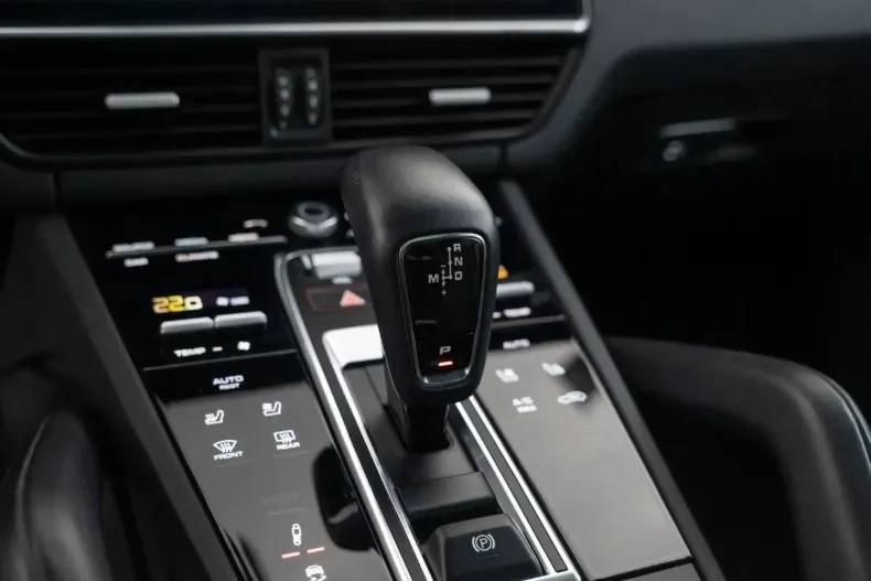 Porsche Cayenne din 2023 cu 70.300 km - oferta POR170857 - foto 24