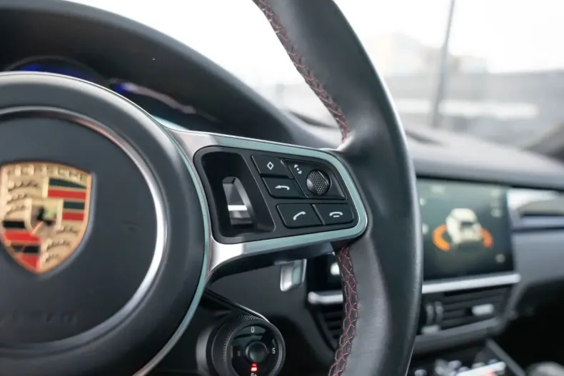 Porsche Cayenne din 2023 cu 70.300 km - oferta POR170857 - foto 32