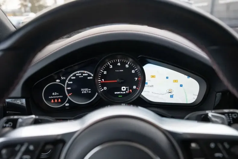 Porsche Cayenne din 2023 cu 70.300 km - oferta POR170857 - foto 34