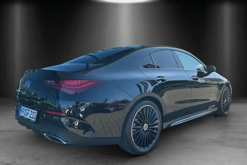 Mercedes-Benz CLA 220 din 2025 cu 15.000 km - oferta MER170860 - foto 5