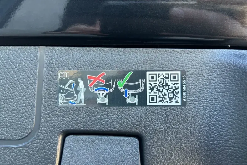 Mercedes-Benz CLA 220 din 2025 cu 15.000 km - oferta MER170860 - foto 18