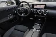 Mercedes-Benz CLA 220 din 2024 cu 14.966 km - oferta MER170861 - foto 10