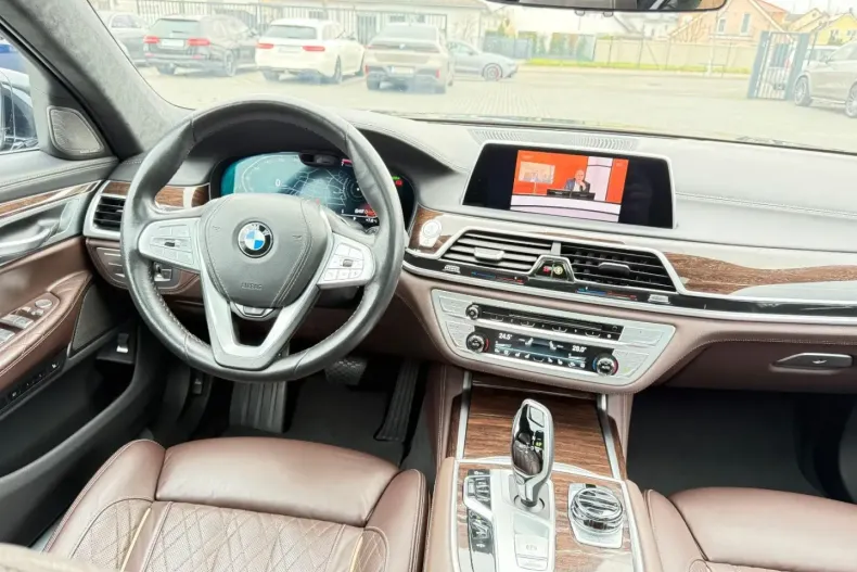 BMW 750 din 2022 cu 99.899 km - oferta BMW170867 - foto 18