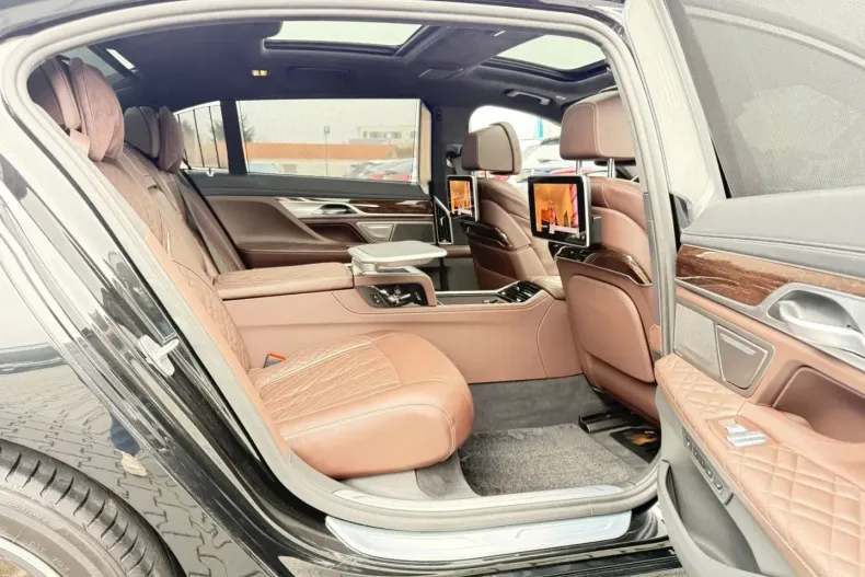 BMW 750 din 2022 cu 99.899 km - oferta BMW170867 - foto 42