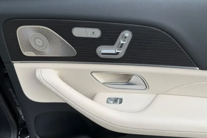 Mercedes-Benz GLS 450 din 2023 cu 20.000 km - oferta MER170868 - foto 29