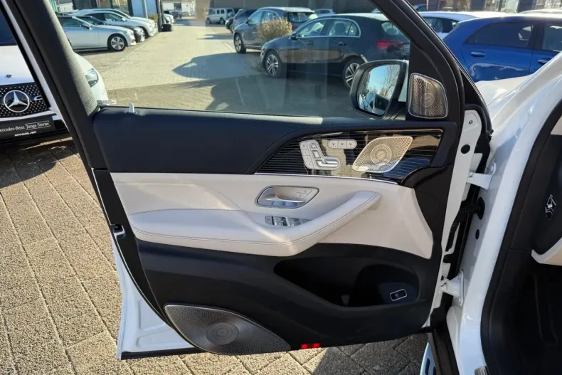 Mercedes-Benz GLS 450 din 2024 cu 7.683 km - oferta MER170870 - foto 17