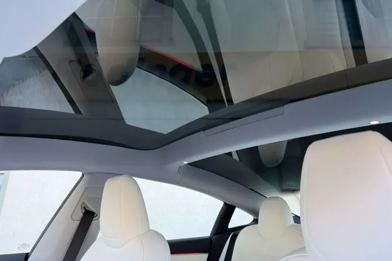 Tesla Model 3 din 2024 cu 50.000 km - oferta TES170877 - foto 13