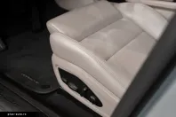 Porsche Taycan din 2022 cu 35.500 km - oferta POR170883 - foto 14