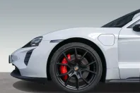 Porsche Taycan din 2023 cu 58.300 km - oferta POR170884 - foto 3