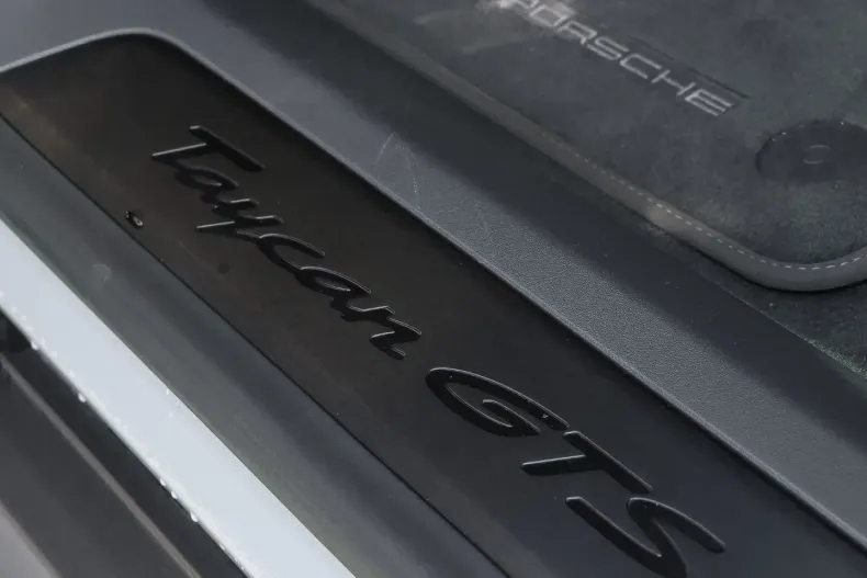 Porsche Taycan din 2023 cu 58.300 km - oferta POR170884 - foto 23