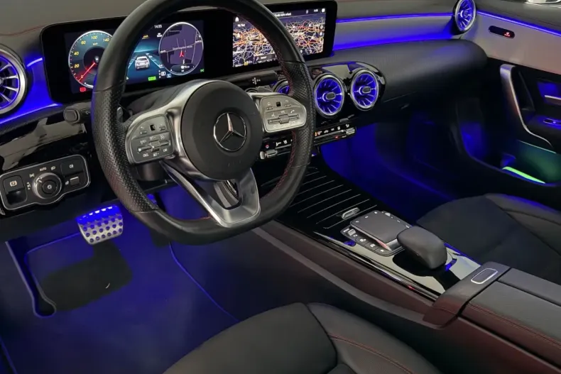 Mercedes-Benz CLA 250 din 2022 cu 49.051 km - oferta MER170887 - foto 11