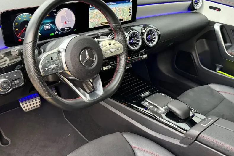 Mercedes-Benz CLA 250 din 2022 cu 49.051 km - oferta MER170887 - foto 20