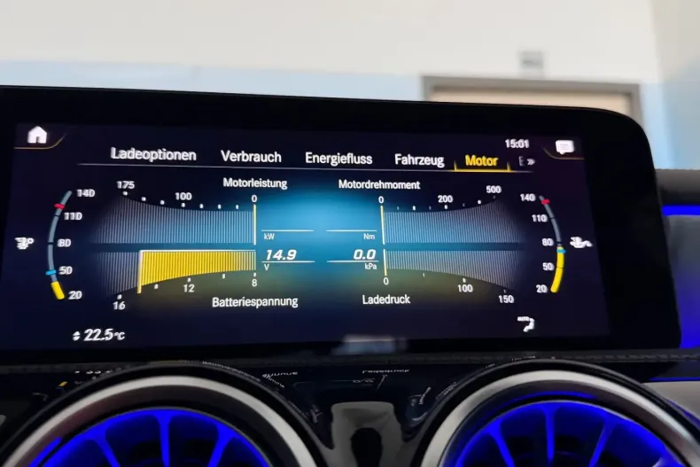 Mercedes-Benz CLA 250 din 2022 cu 49.051 km - oferta MER170887 - foto 24