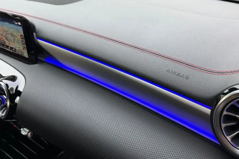 Mercedes-Benz CLA 250 din 2022 cu 49.051 km - oferta MER170887 - foto 45