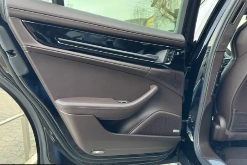 Porsche Panamera din 2026 cu 50 km - oferta POR170892 - foto 7