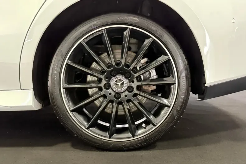 Mercedes-Benz CLA 250 din 2021 cu 25.537 km - oferta MER170897 - foto 11