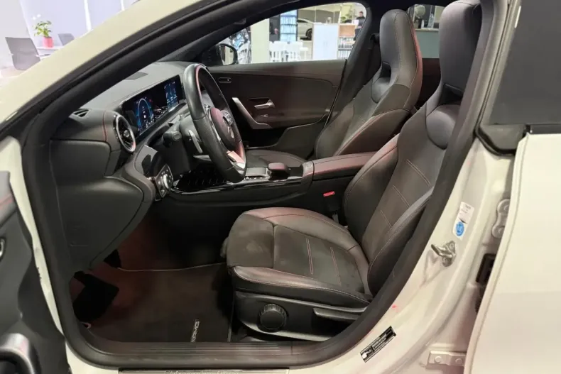 Mercedes-Benz CLA 250 din 2021 cu 25.537 km - oferta MER170897 - foto 18