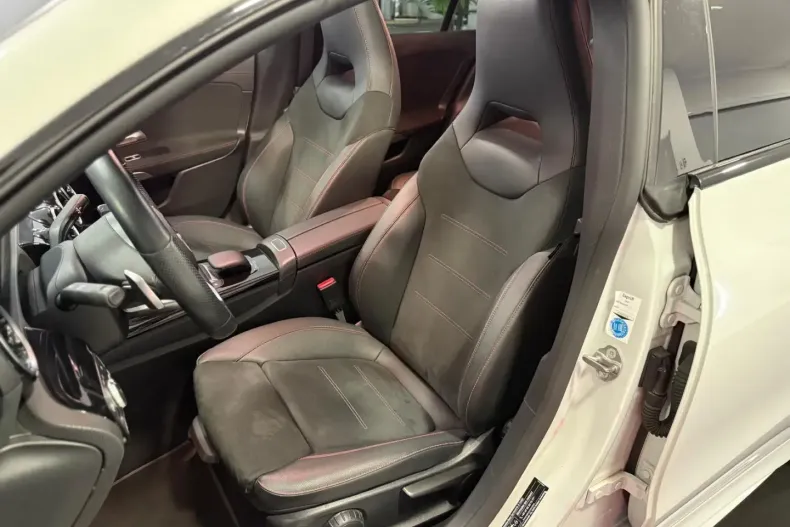 Mercedes-Benz CLA 250 din 2021 cu 25.537 km - oferta MER170897 - foto 21