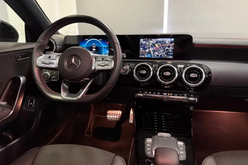 Mercedes-Benz CLA 250 din 2021 cu 25.537 km - oferta MER170897 - foto 27