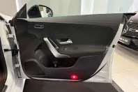 Mercedes-Benz CLA 250 din 2021 cu 25.537 km - oferta MER170897 - foto 30