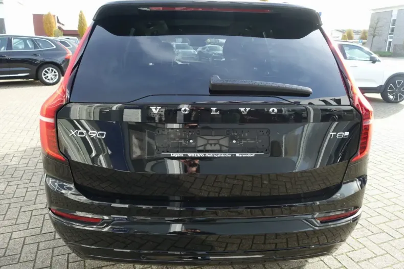 Volvo XC90 din 2025 cu 10.500 km - oferta VOL170904 - foto 4