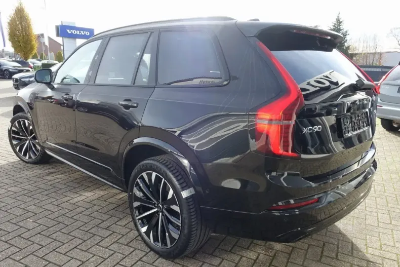 Volvo XC90 din 2025 cu 10.500 km - oferta VOL170904 - foto 5