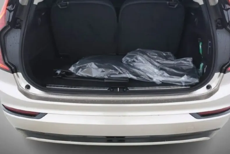 Volvo XC90 din 2025 cu 15.000 km - oferta VOL170905 - foto 8