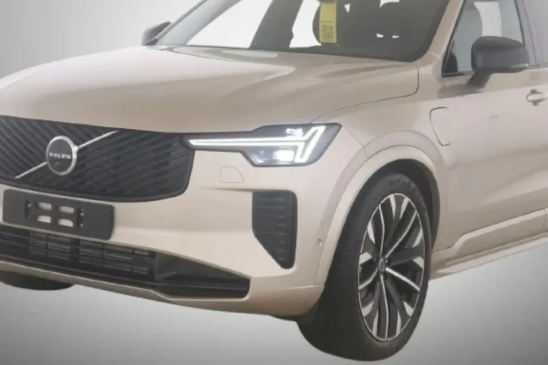 Volvo XC90 din 2025 cu 15.000 km - oferta VOL170905 - foto 11