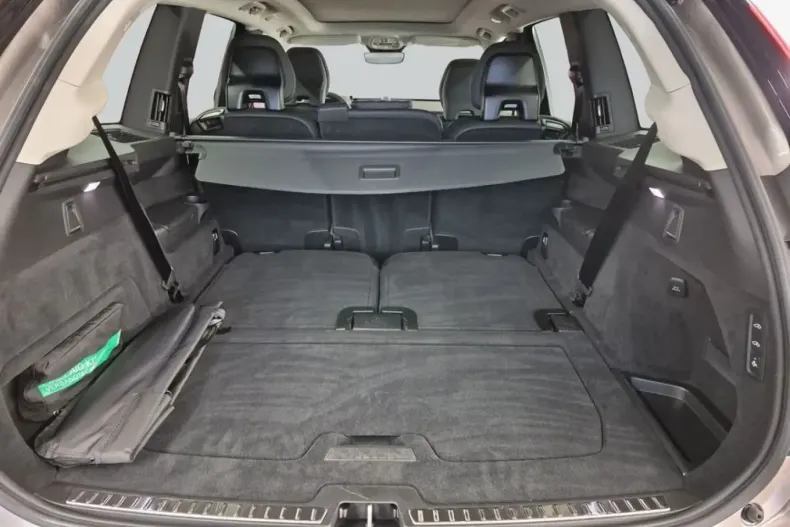 Volvo XC90 din 2025 cu 18.272 km - oferta VOL170906 - foto 8