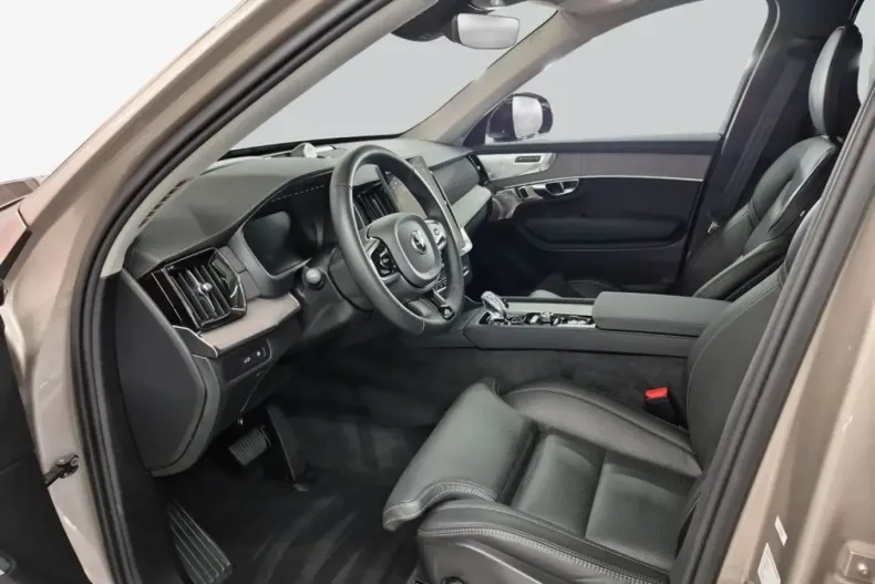 Volvo XC90 din 2025 cu 18.272 km - oferta VOL170906 - foto 9