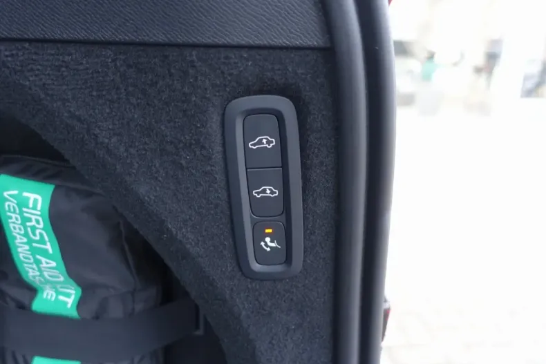 Volvo XC90 din 2025 cu 22.128 km - oferta VOL170907 - foto 24