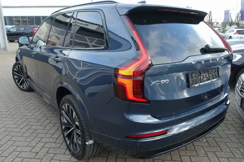Volvo XC90 din 2025 cu 23.690 km - oferta VOL170908 - foto 4