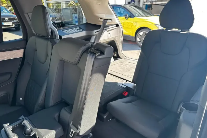 Volvo XC90 din 2025 cu 18.912 km - oferta VOL170909 - foto 14