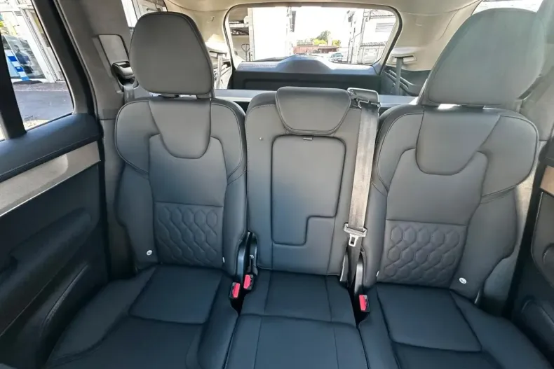 Volvo XC90 din 2025 cu 18.912 km - oferta VOL170909 - foto 23