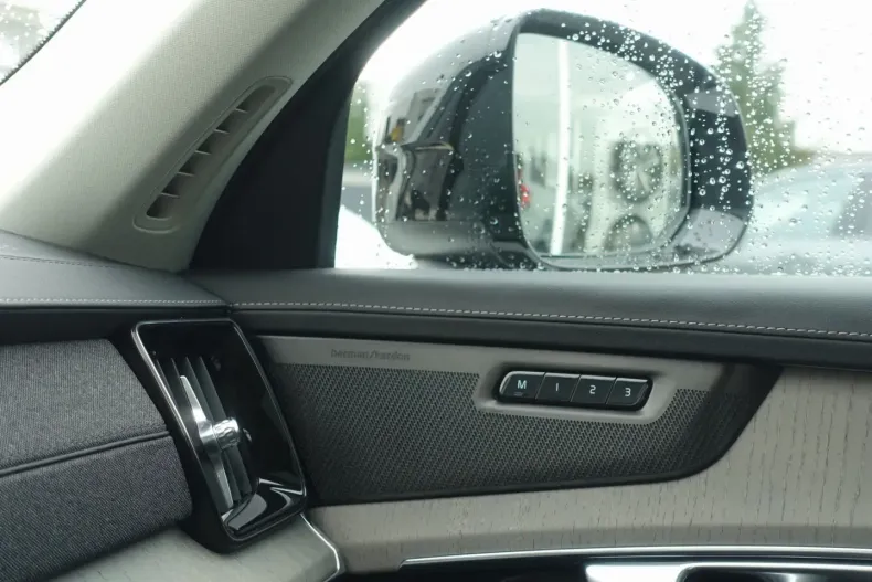 Volvo XC90 din 2025 cu 19.800 km - oferta VOL170911 - foto 15