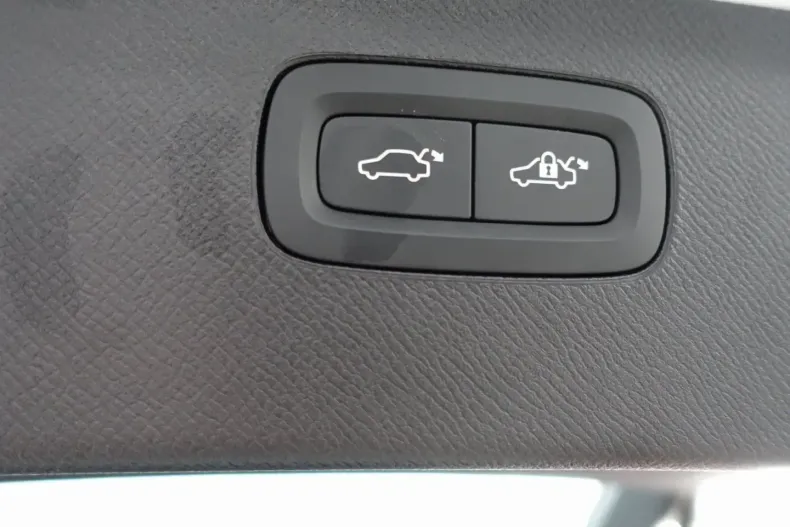 Volvo XC90 din 2025 cu 19.800 km - oferta VOL170911 - foto 25