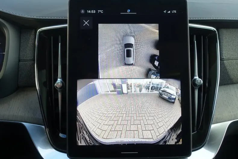 Volvo XC90 din 2025 cu 24.990 km - oferta VOL170912 - foto 18