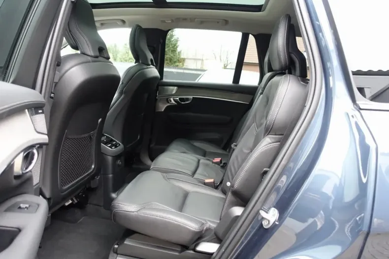 Volvo XC90 din 2025 cu 26.600 km - oferta VOL170914 - foto 9