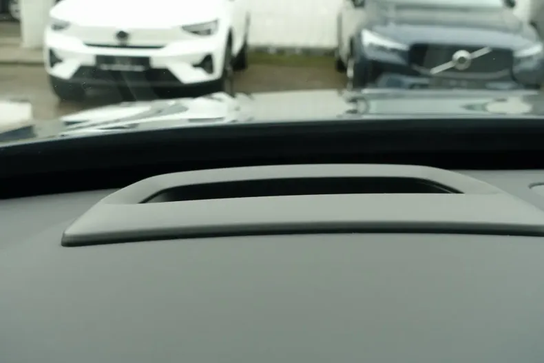 Volvo XC90 din 2025 cu 26.600 km - oferta VOL170914 - foto 16