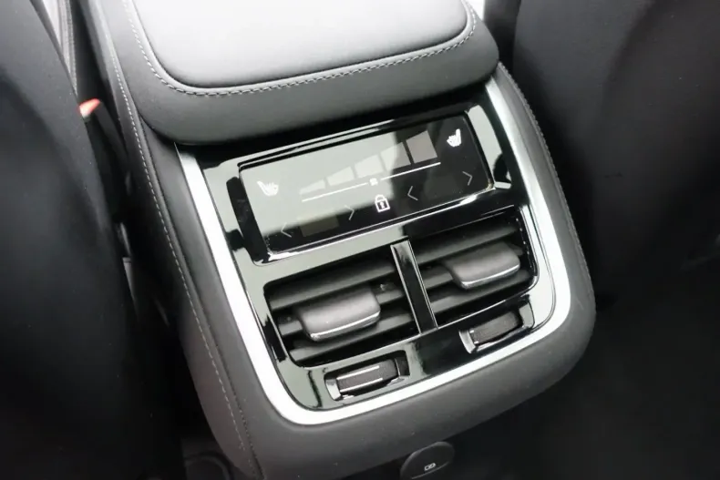 Volvo XC90 din 2025 cu 26.600 km - oferta VOL170914 - foto 19