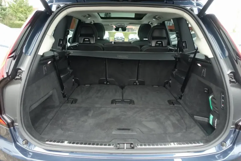 Volvo XC90 din 2025 cu 26.600 km - oferta VOL170914 - foto 26