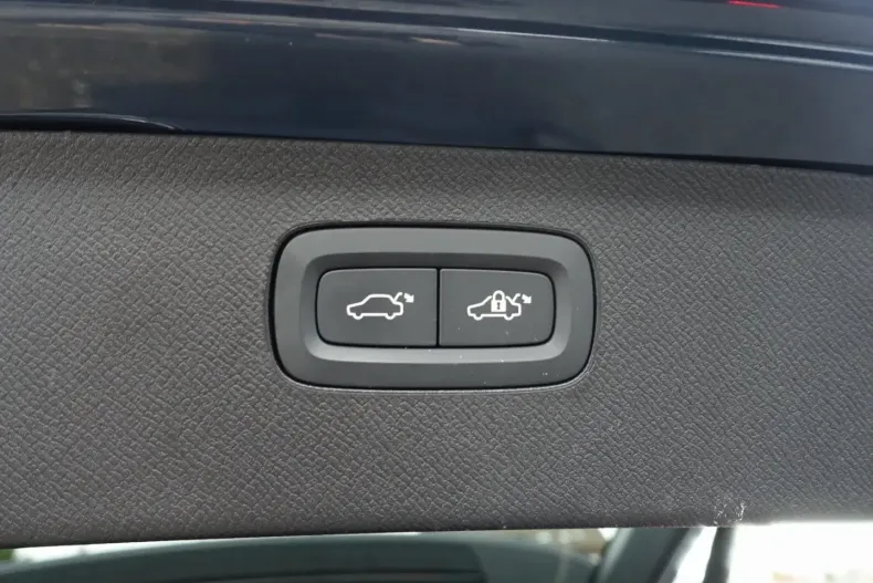 Volvo XC90 din 2025 cu 26.600 km - oferta VOL170914 - foto 27