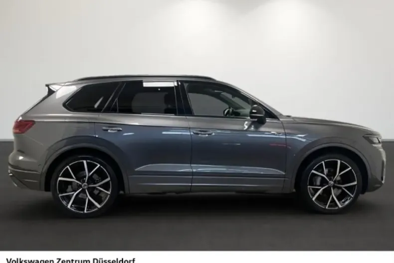 Volkswagen Touareg din 2022 cu 52.074 km - oferta VOL170915 - foto 2