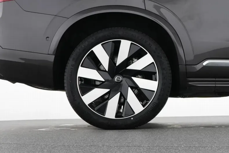 Volvo XC90 din 2024 cu 12.100 km - oferta VOL170916 - foto 20